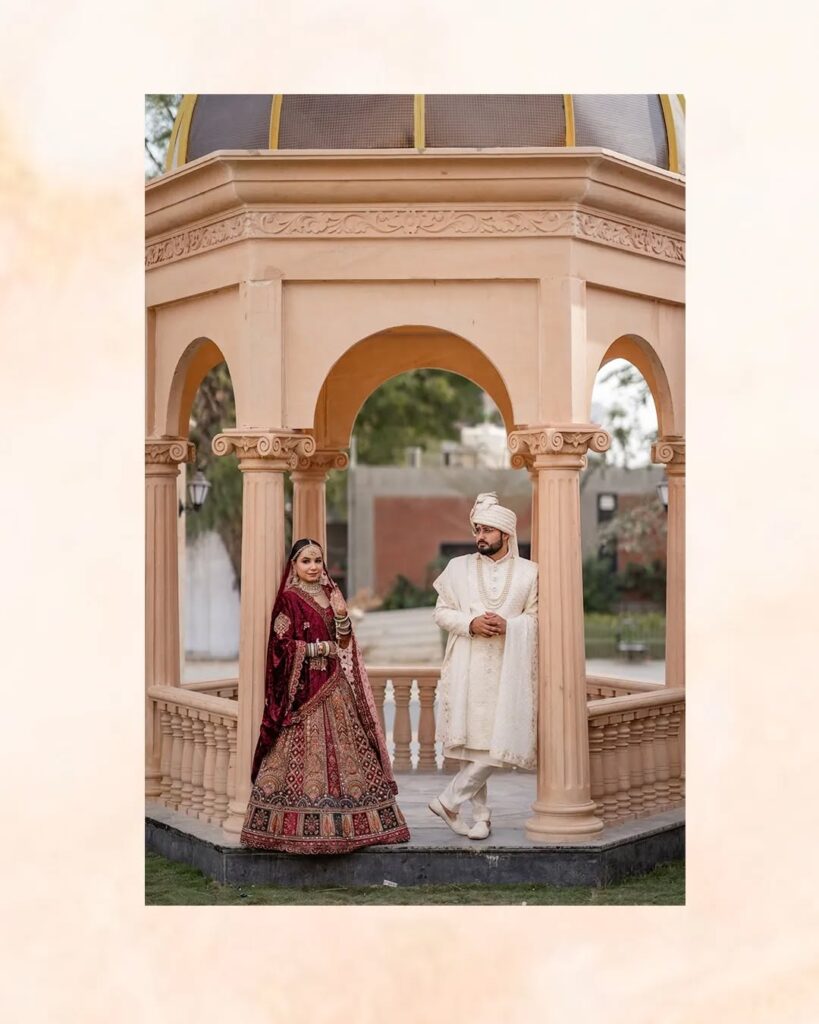 Couple posing during golden hour – wedding and brand photography by Knots and Shots
